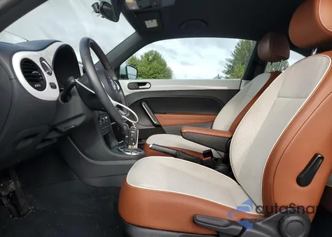 2015 Volkswagen Beetle 1.8T из США, поврежденный, VIN 3VWF17AT7FM653338